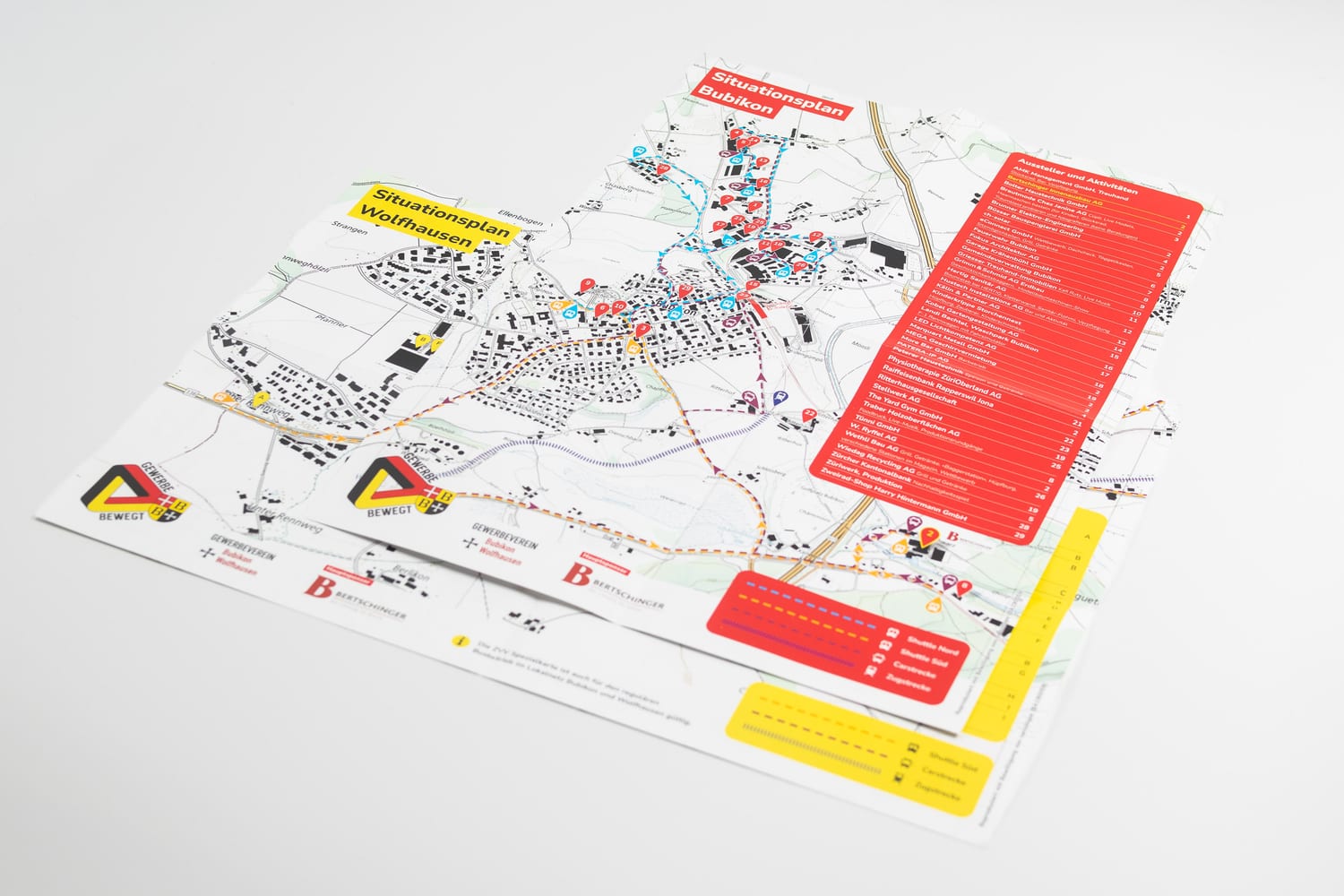 Herausnehmbarer Situationsplan mit allen Betrieben und Shuttle-Routen